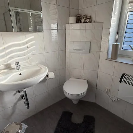 Bitterfeld Modern & Gemuetlich アパート *