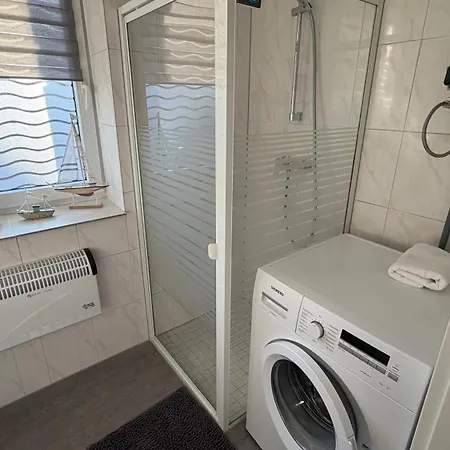 Bitterfeld Modern & Gemuetlich